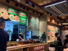 -云阿蛮云南生烫牛肉米线(奉贤路店)