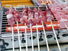 -哈尔滨小酒馆·鲜肉现穿自助烧烤(康新花园店)