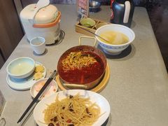 -有红鸡毛店·川菜(建设路店)