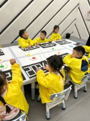 -奈尔宝·儿童乐园·亲子餐厅(华采天地店)