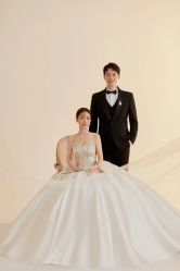 点击看大图 -至臻微拉婚纱摄影