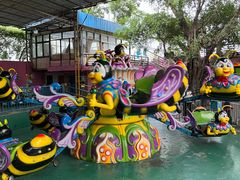 -顺德大良半月城游乐场