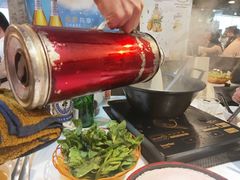 -鲜入围煮花胶鸡海鲜火锅