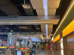 -王府井百货熙地港店