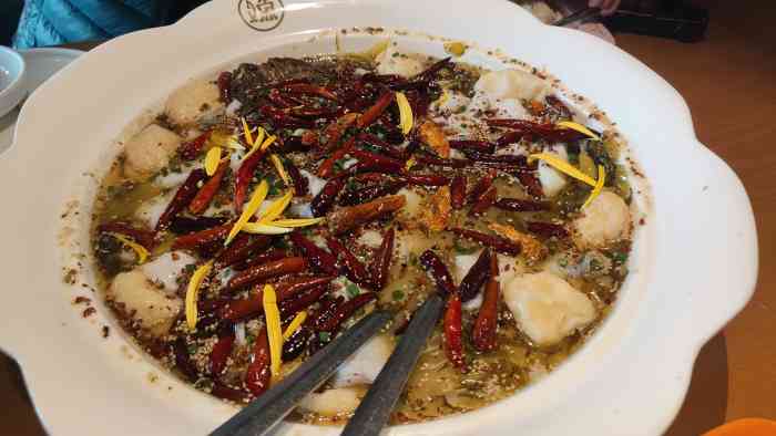 江渔儿酸菜鱼(保利水城店"保利水城的江渔儿是我们工作日聚餐的首选