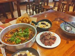 -爆炸头阿姨小四川正宗川味小吃(无任何分店)