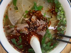 牛肉拉面-伊鼎牛肉面(潍坊路店)