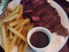 -羽深肉铺 Steak & Wine