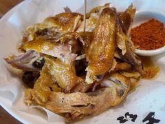 -头上红煨盐鸡乡村食府