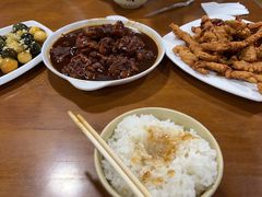 -三居鲁味坊黄焖鸡(山大路店)