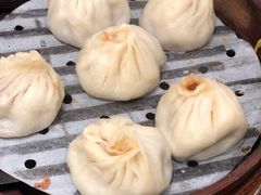 鲜肉小笼-老半斋(福州路店)