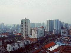 -柏纳酒店(百色市政府恒基广场店)