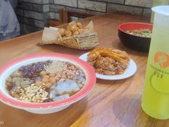 -爆炸头阿姨小四川正宗川味小吃(无任何分店)