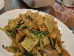 -黄泥岗·地道湖北菜(奥特莱斯店)