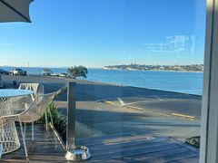 -Takapuna Beach Cafe