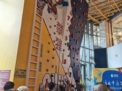 -攀猩儿童攀岩馆(宝乐汇店)