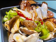 -八月美食小馆(银泰城总店)