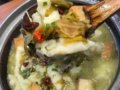 -周鱼小馆石锅酸菜鱼(活力汇店)