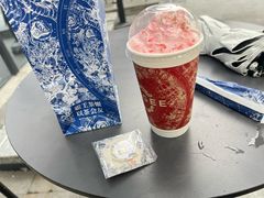 -霸王茶姬(上海静安大悦城店)