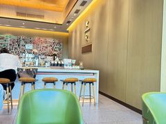 -星巴克臻选(深圳龙华红山天虹店)