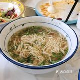 家门口的新疆餐馆，吃了好几年，味道依旧没变