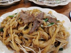 牛肉炒河粉-南记食粥坊·宵夜大排档(莲花总店)