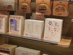 -泡泡玛特POPMART(国金街店)