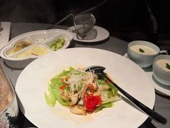 -左庭右院鲜牛肉火锅黑金店(陆家嘴中心店)
