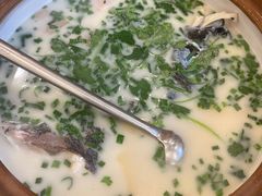 鱼头白汤-旭龙鱼头王(航华店)