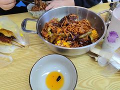 -内蒙焖面大盆骨餐馆(山大路店)