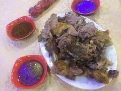 烤羊腿按只卖-维吾尔餐厅(宜山路店)