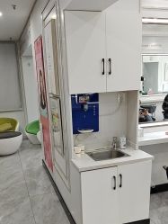 -镁连社·美联社