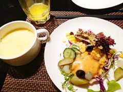 -唐拉雅秀酒店-西锦汇空中BBQ·思创餐厅