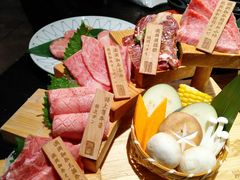 -山川小町·极番烧肉(新地假日广场店)