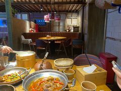 -吃饭皇帝大(长宁龙之梦店)