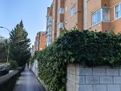 -马德里拉斯咯扎斯购物村