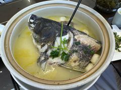 招牌鱼头煲-品渔味湖鲜馆(拈花湾店)