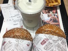 -The Habit Burger Grill 哈比特汉堡(爱琴海店)