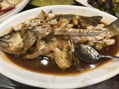 -洁神饭庄·海鲜·青岛菜·30年老字号(五四广场店)