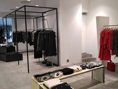 -川久保玲(大阪店)