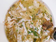 -渔语鱼酸菜鱼新川菜(来福士店)