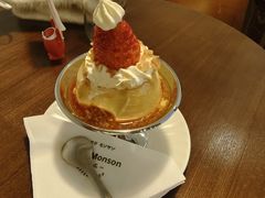 -Café Monson
