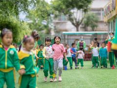 -小脚丫幼儿园(西二旗东一路校区)