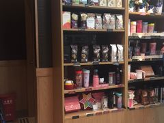 零售区-星巴克(六合路店)