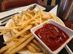 -WOLFGANG PUCK KITCHEN & BAR(迪士尼小镇店)
