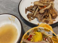 -光头药膳鸡(莱茵小镇店)