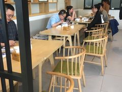 用餐区-镇南锅盖面馆(解放路店)