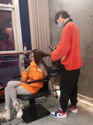 -C-18 SALON