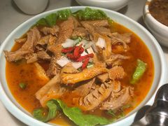 -左庭右院鲜牛肉火锅(浦江欢乐颂店)