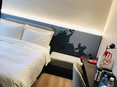 -广州琶洲会展广州塔地铁站轻居酒店
